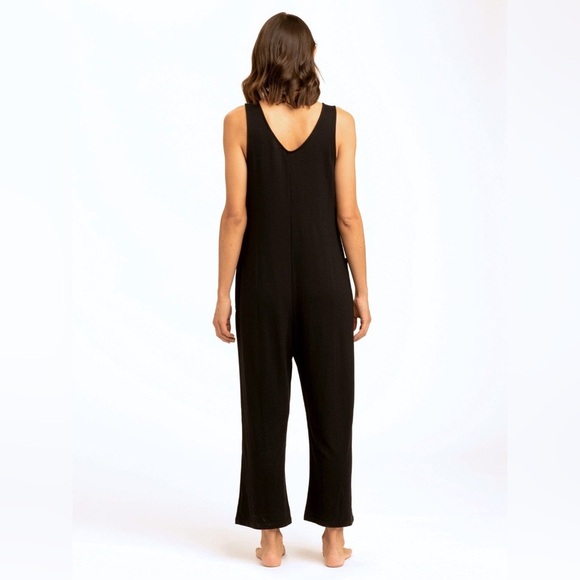 Threads 4 Thought V Neck Rainey Patch Pocket Jumpsuit in Black, Size Small - Picture 5 of 14
